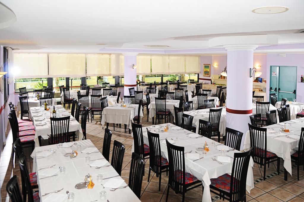 Hotel Prater 체제나티코 외부 사진