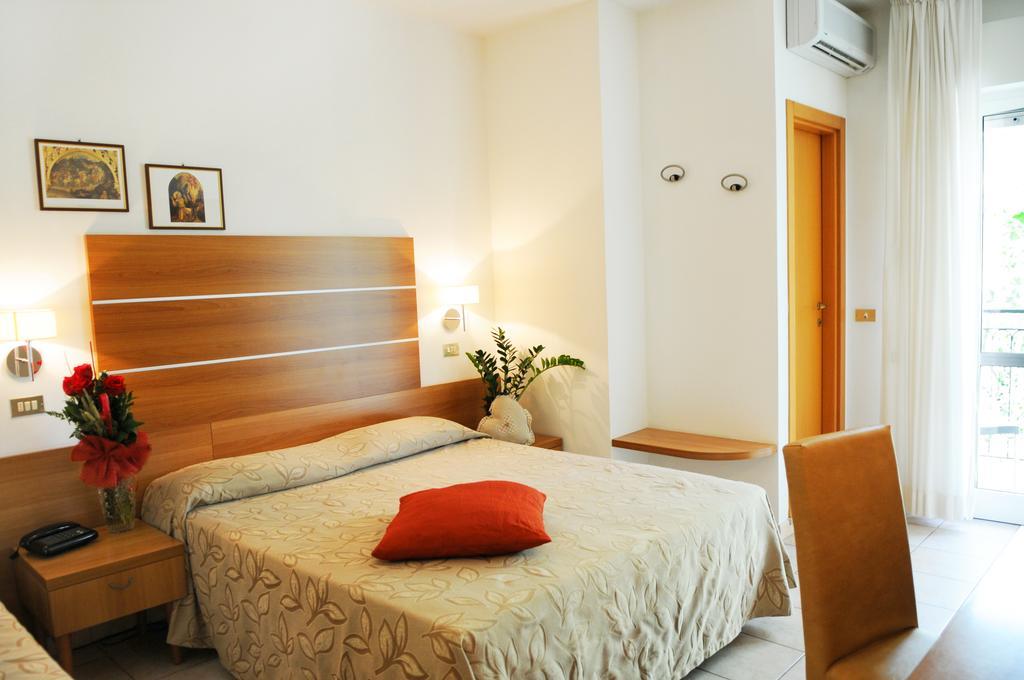 Hotel Prater 체제나티코 외부 사진